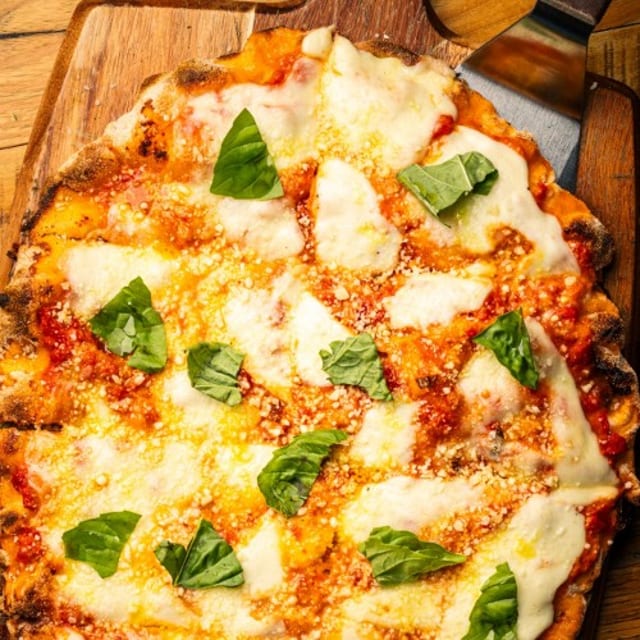 Vodka Margherita Pizza (1 Ft. Pala).